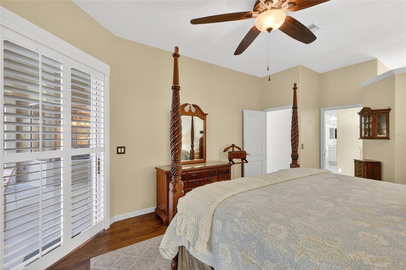 Image 23 of 69 For 11908 Oak Ridge Drive