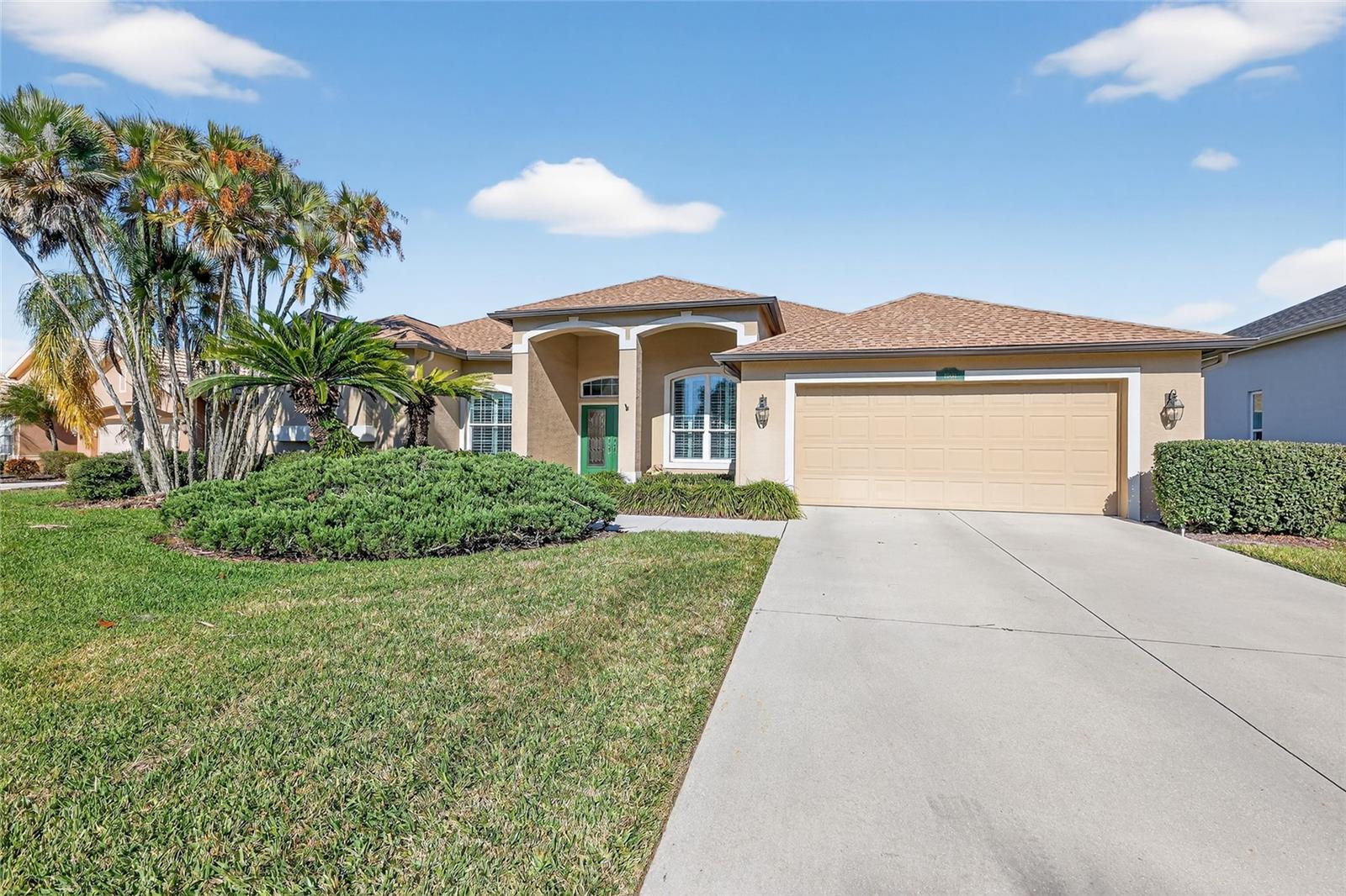 Image 4 of 69 For 11908 Oak Ridge Drive