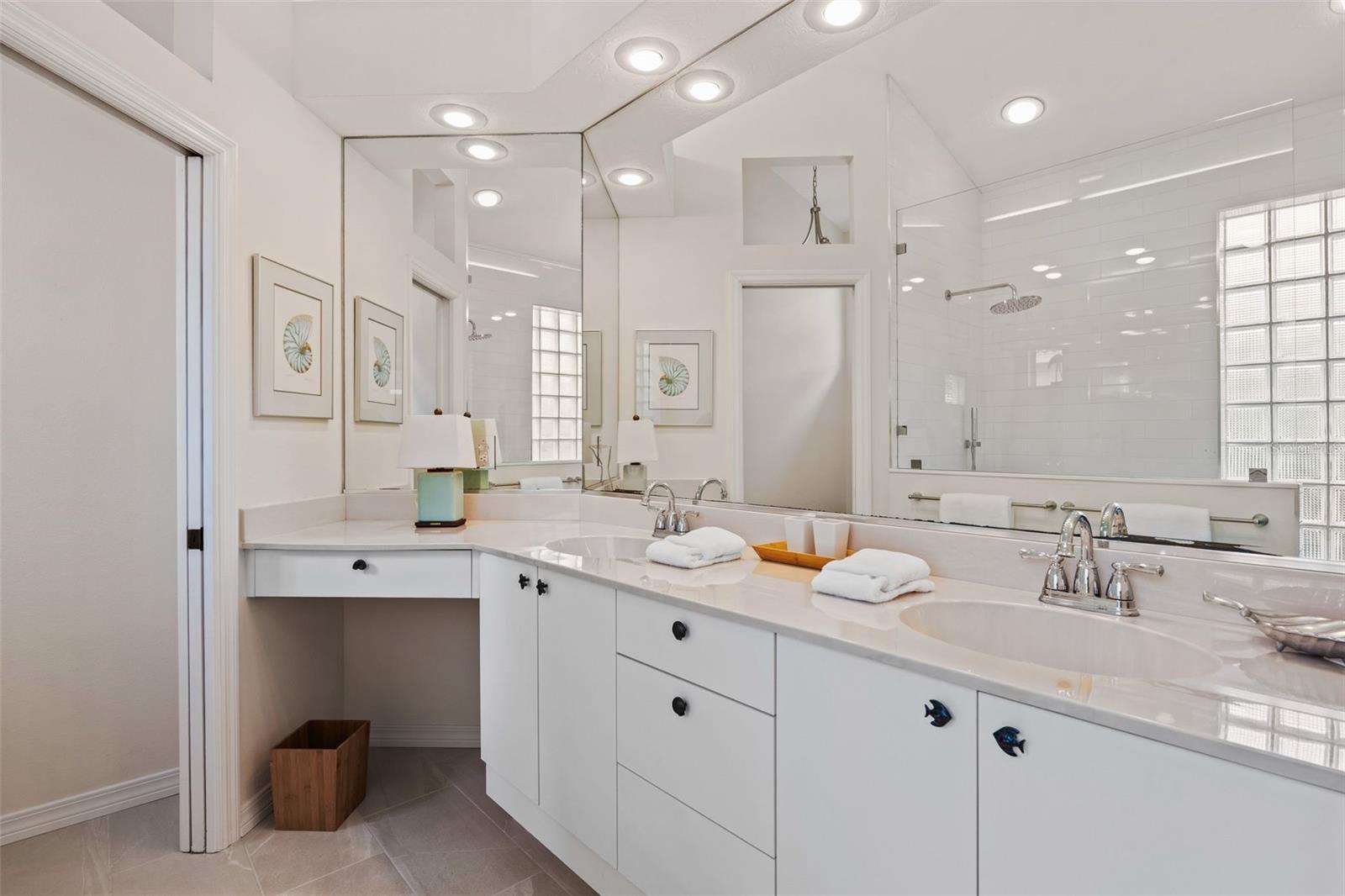 Image 26 of 61 For 6427 Berkshire Place