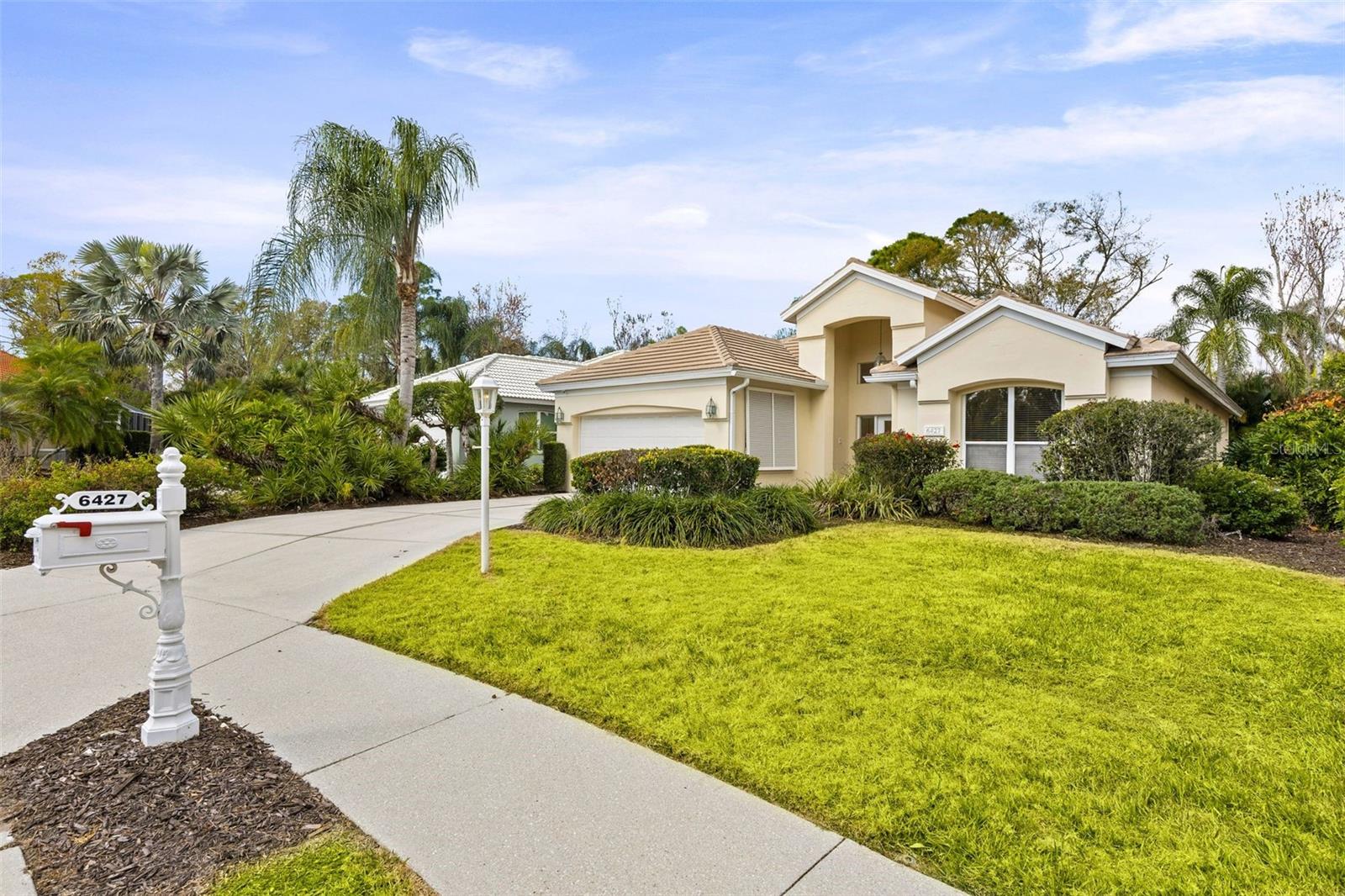 Image 33 of 61 For 6427 Berkshire Place