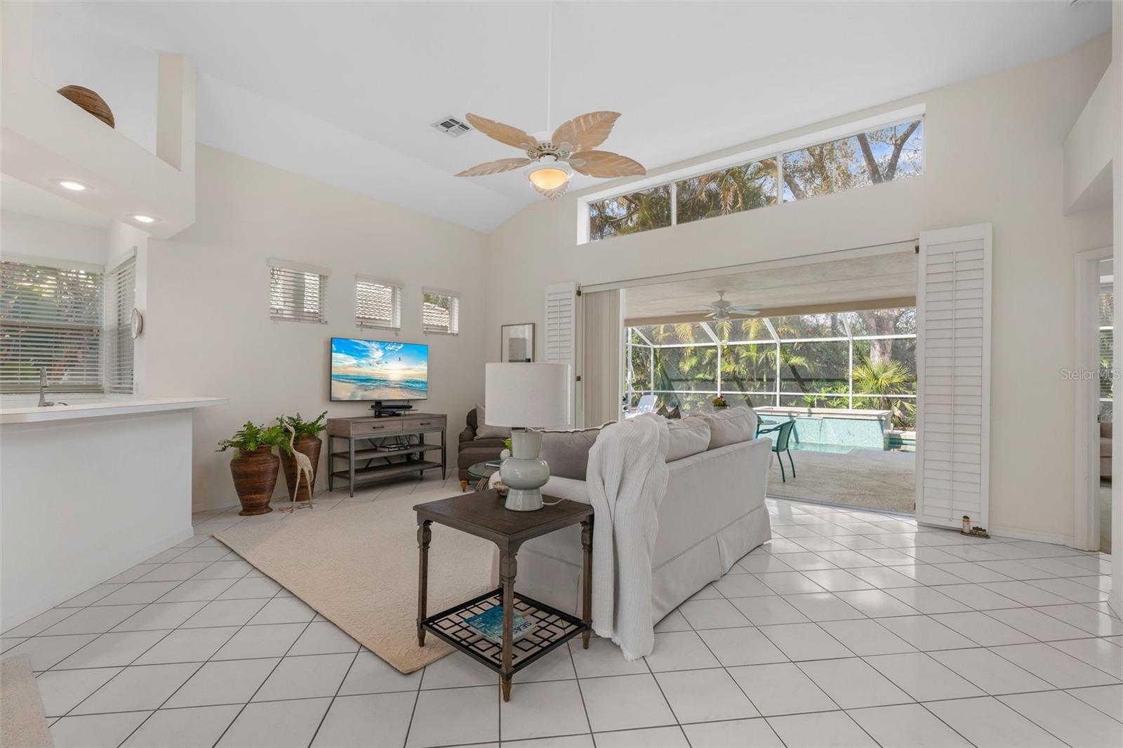 Image 6 of 61 For 6427 Berkshire Place