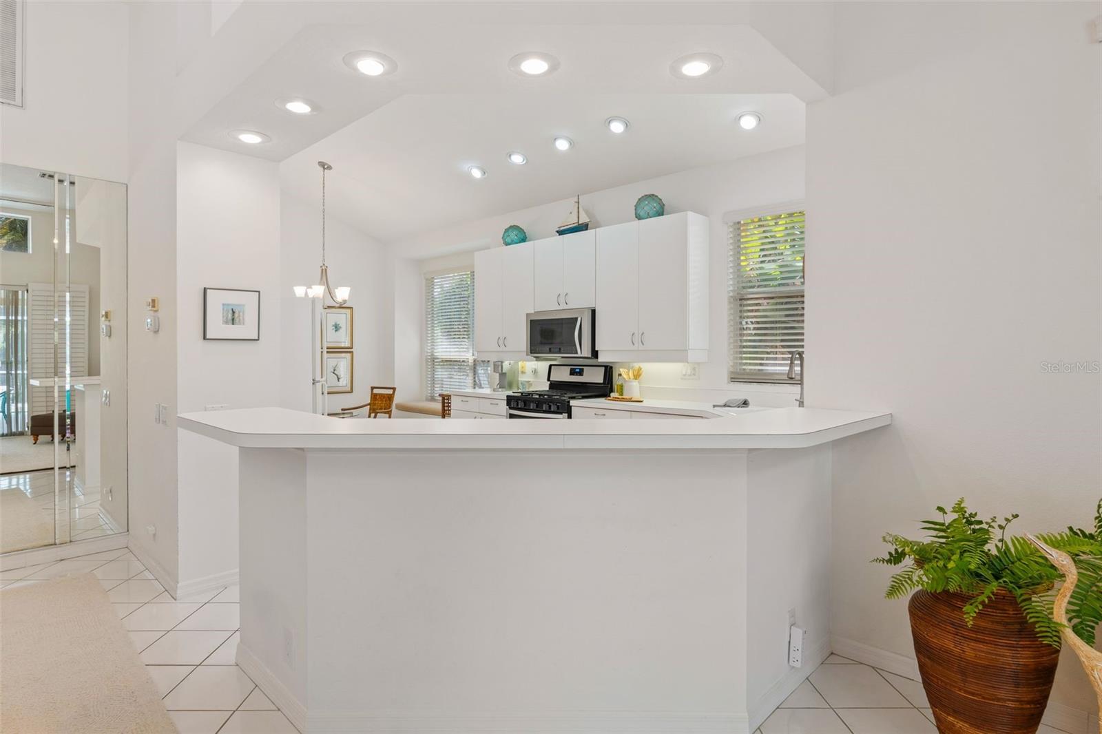 Image 9 of 61 For 6427 Berkshire Place