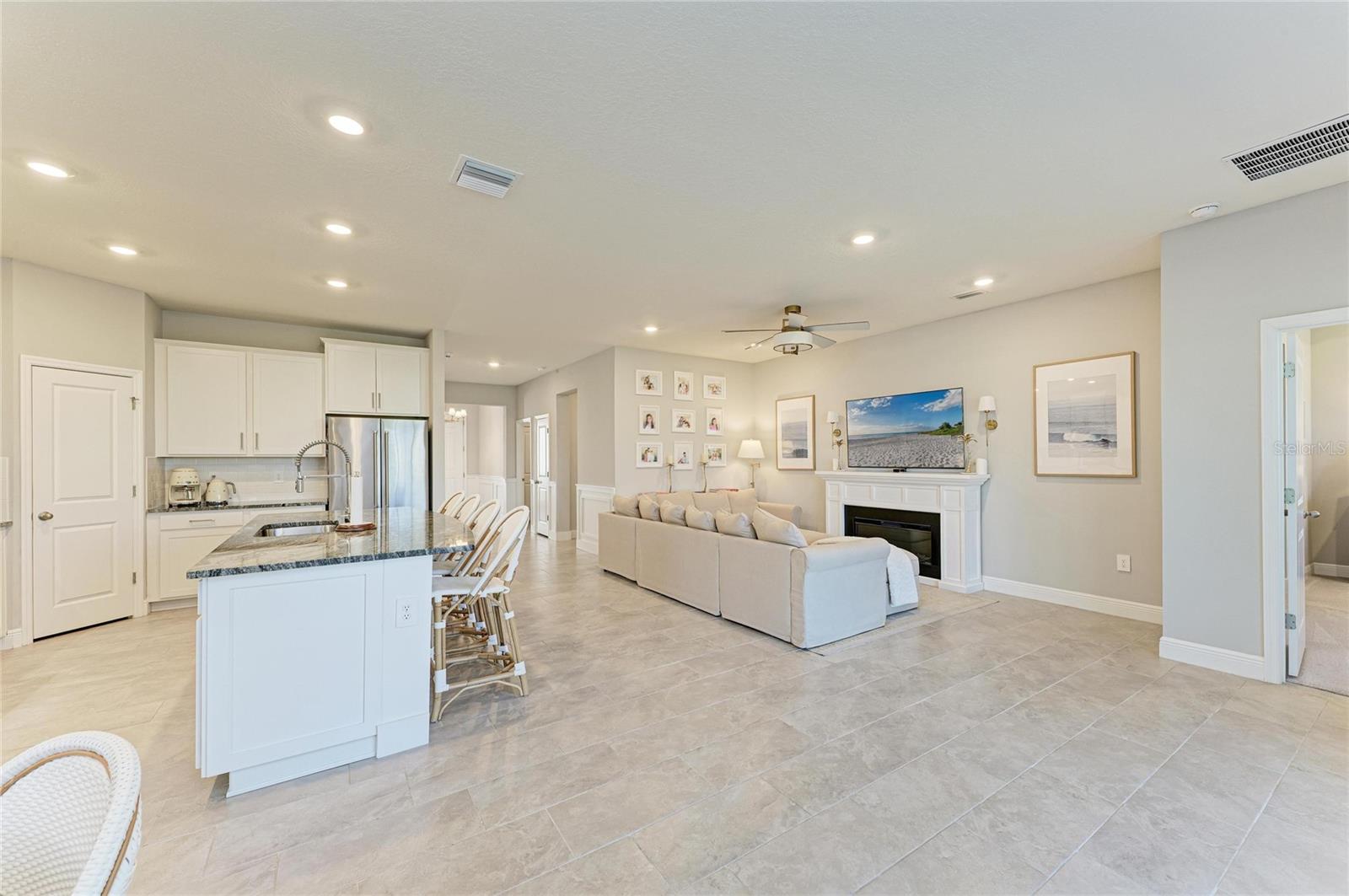 Image 10 of 65 For 17719 Cantarina Cove