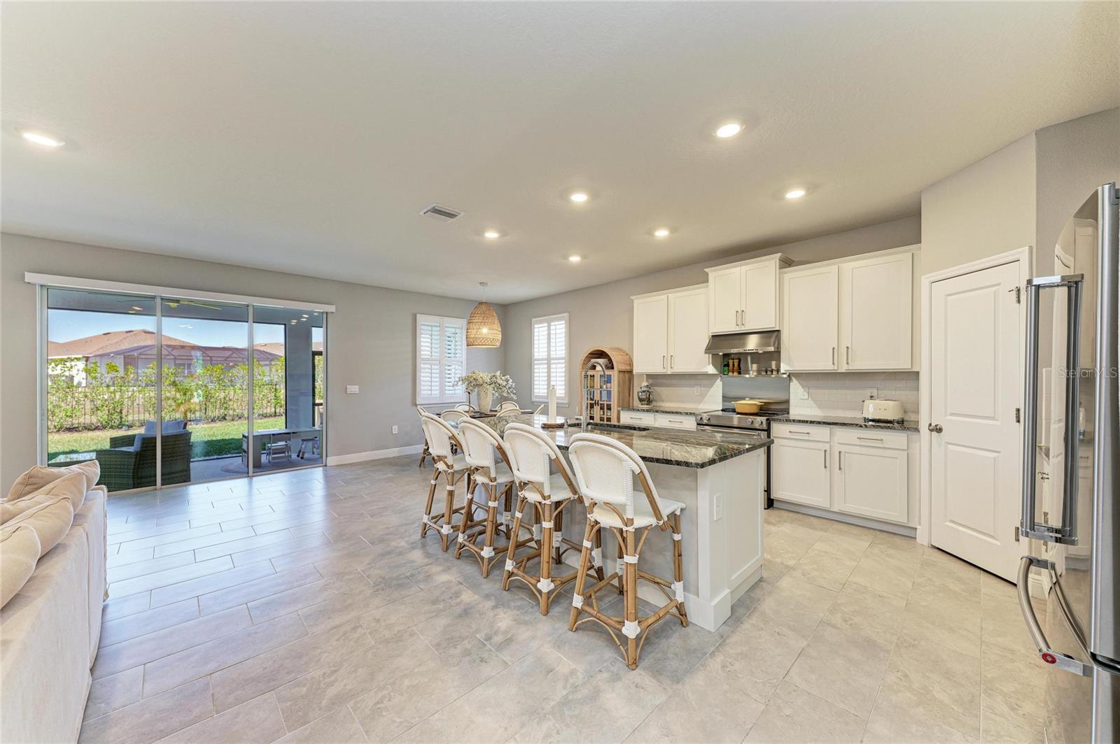 Image 21 of 65 For 17719 Cantarina Cove