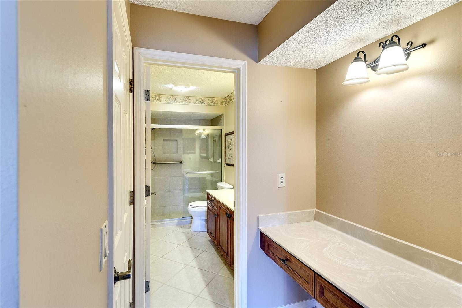 Image 13 of 23 For 6291 Timber Lake Drive I4