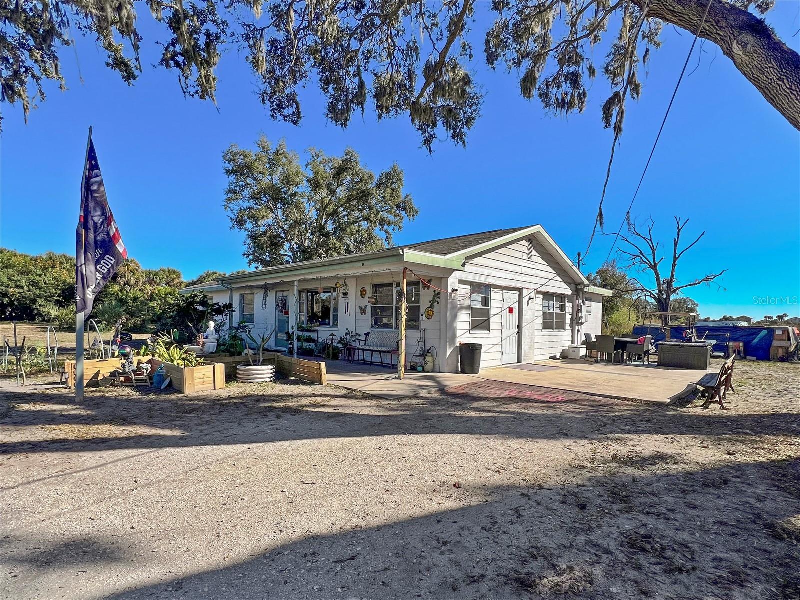 Image 5 of 24 For 2519 Moccasin Wallow Road