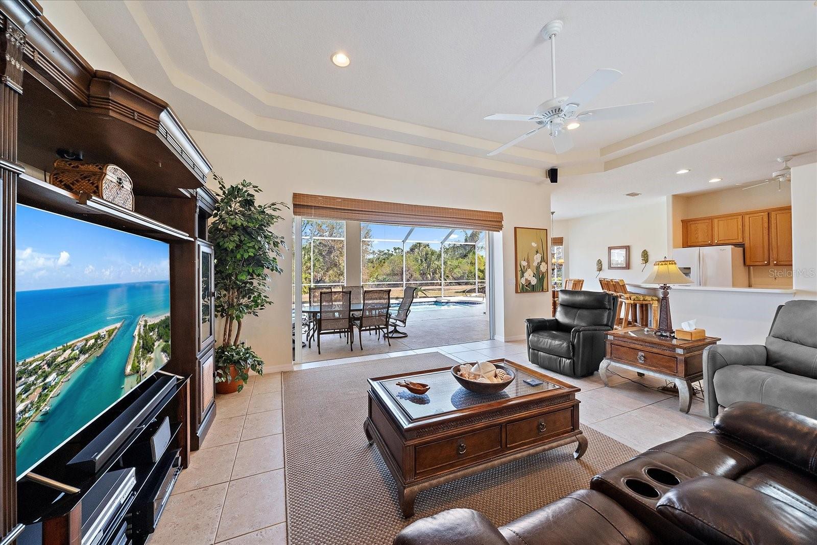 Image 10 of 45 For 659 Rivendell Boulevard