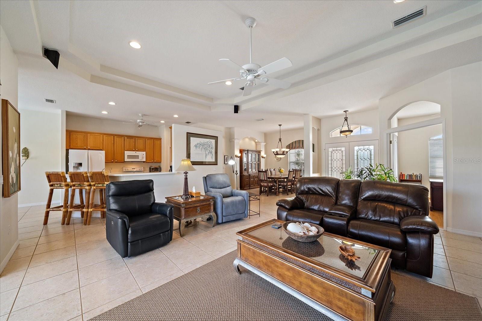 Image 12 of 45 For 659 Rivendell Boulevard