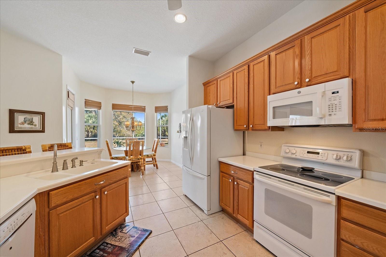 Image 17 of 45 For 659 Rivendell Boulevard