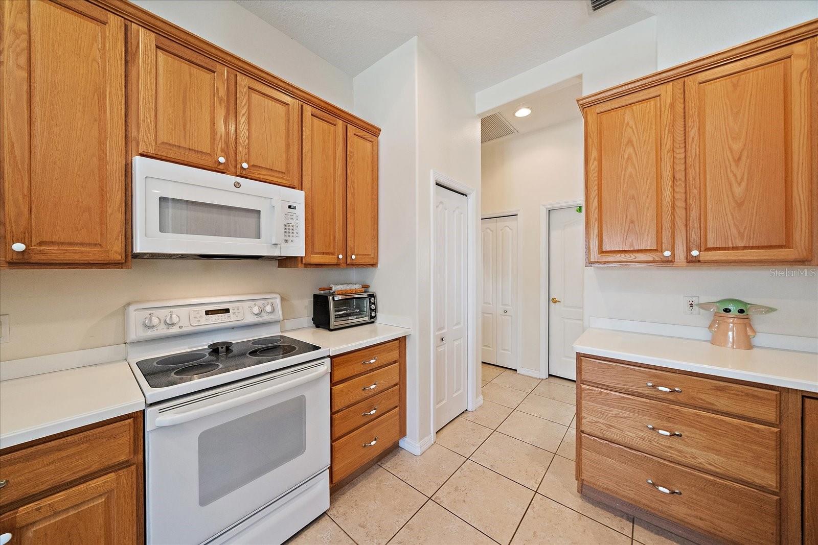 Image 20 of 45 For 659 Rivendell Boulevard