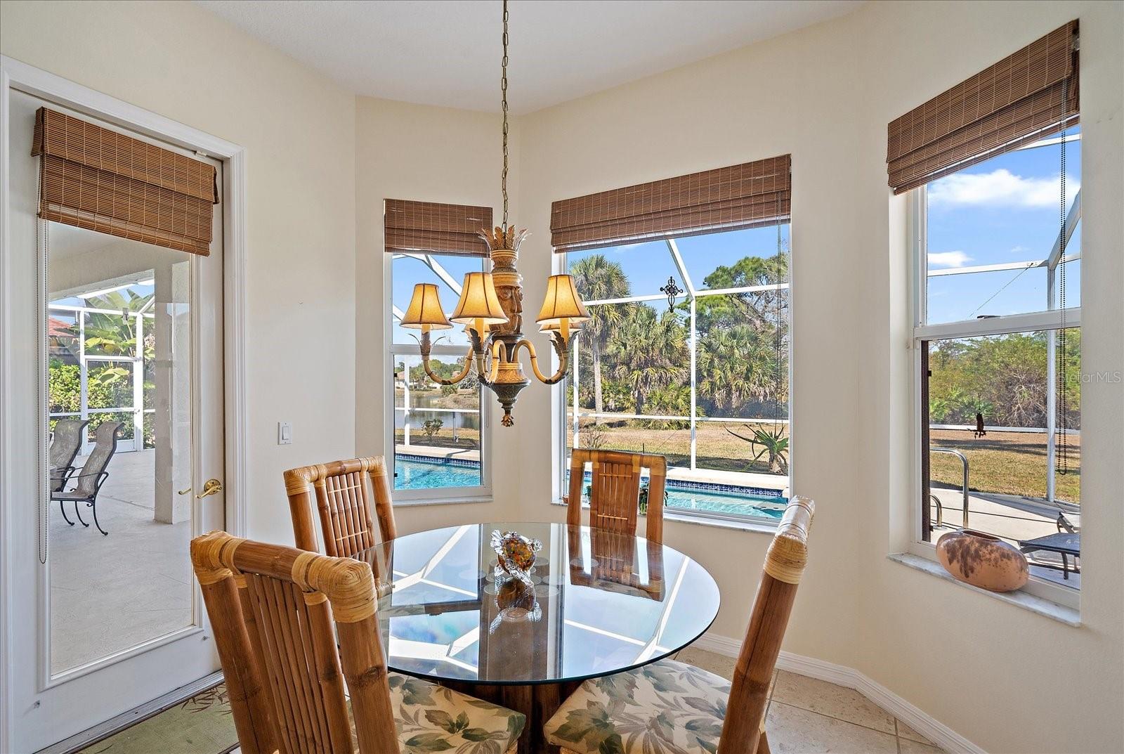 Image 22 of 45 For 659 Rivendell Boulevard