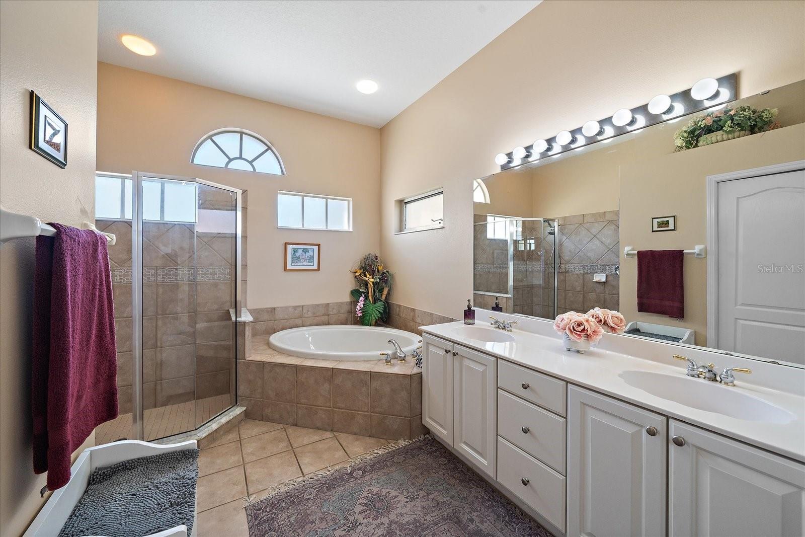 Image 26 of 45 For 659 Rivendell Boulevard