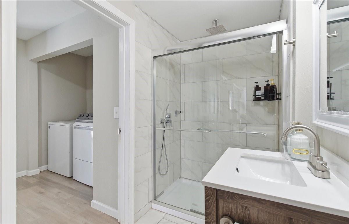 Image 21 of 51 For 305 Conrad Avenue