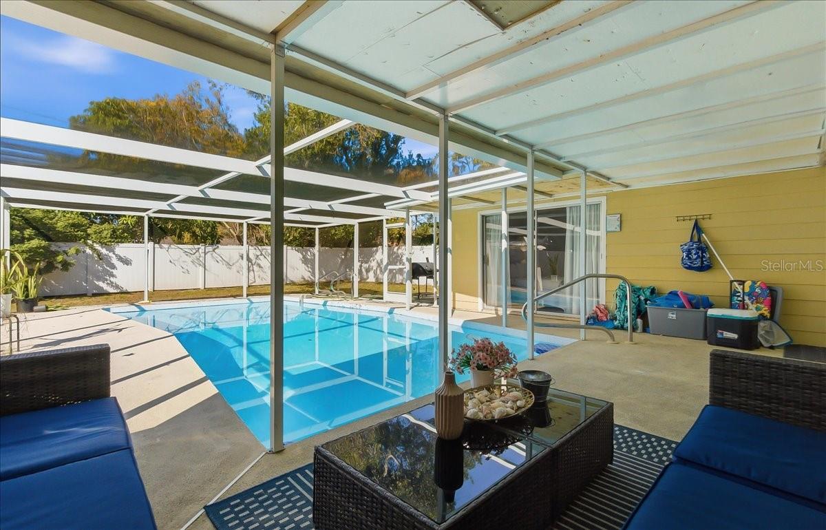 Image 26 of 51 For 305 Conrad Avenue