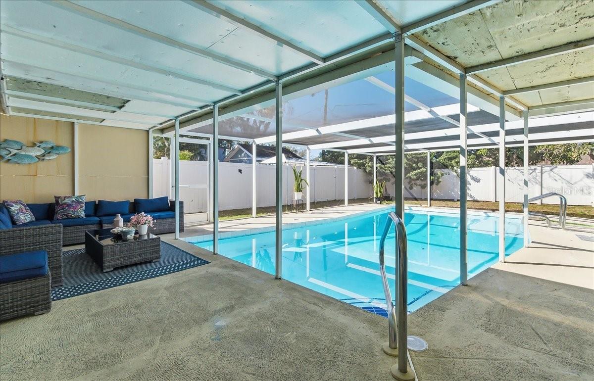 Image 36 of 51 For 305 Conrad Avenue