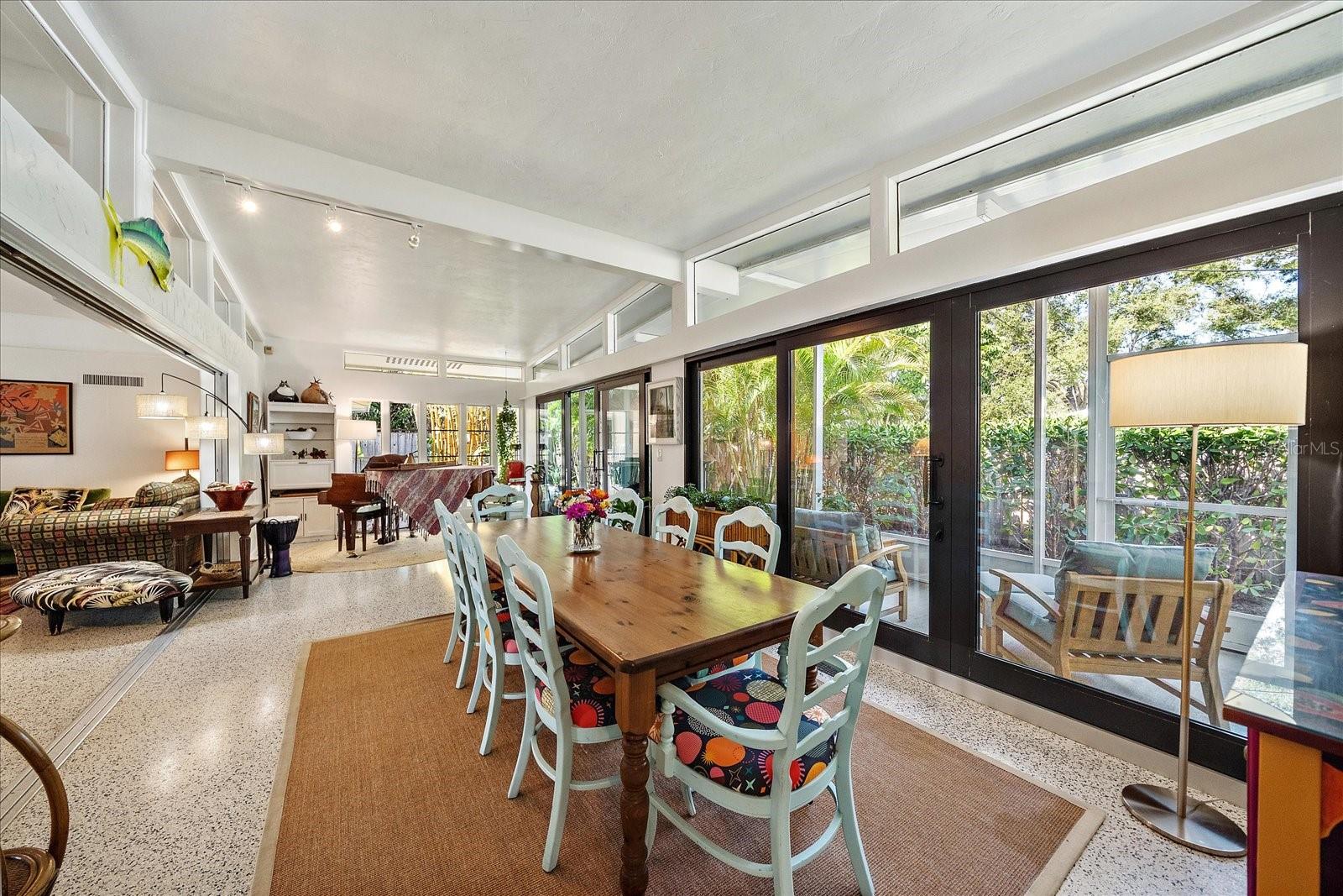 Image 14 of 35 For 2715 Valencia Drive