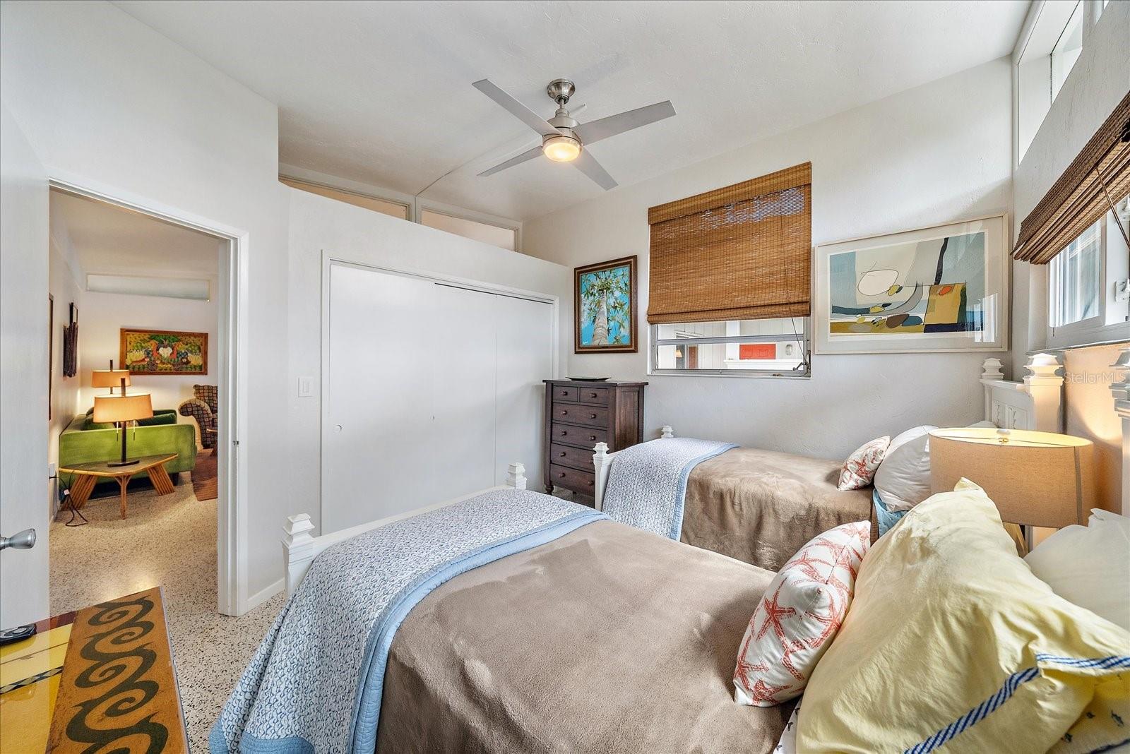 Image 23 of 35 For 2715 Valencia Drive