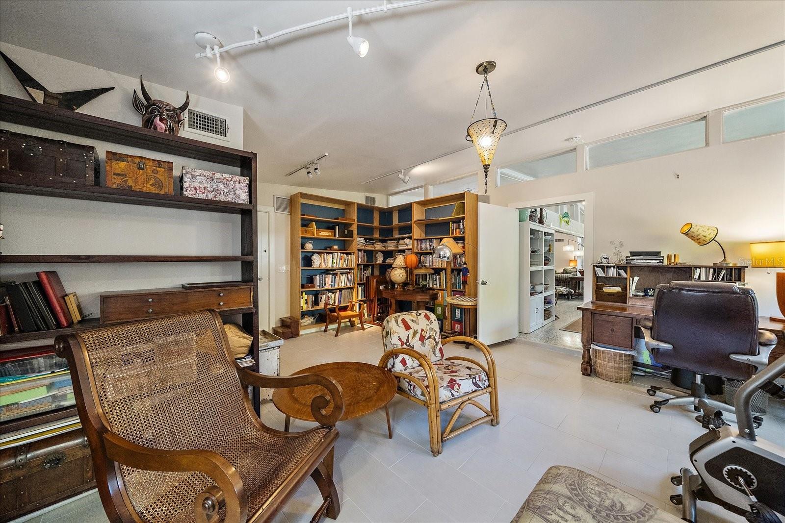 Image 29 of 35 For 2715 Valencia Drive