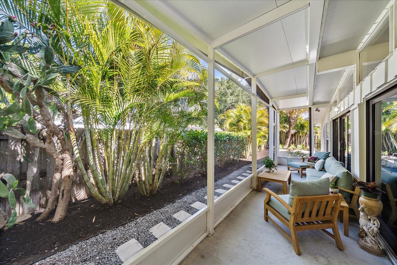 Image 30 of 35 For 2715 Valencia Drive