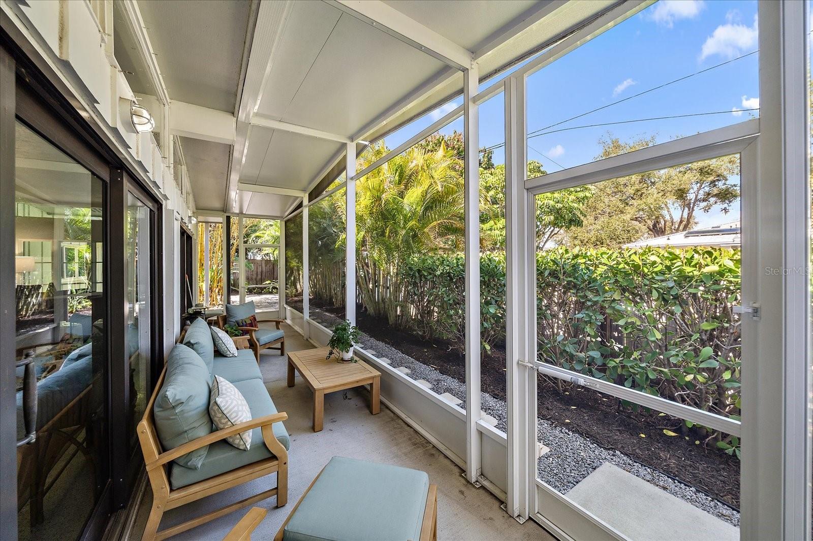 Image 31 of 35 For 2715 Valencia Drive