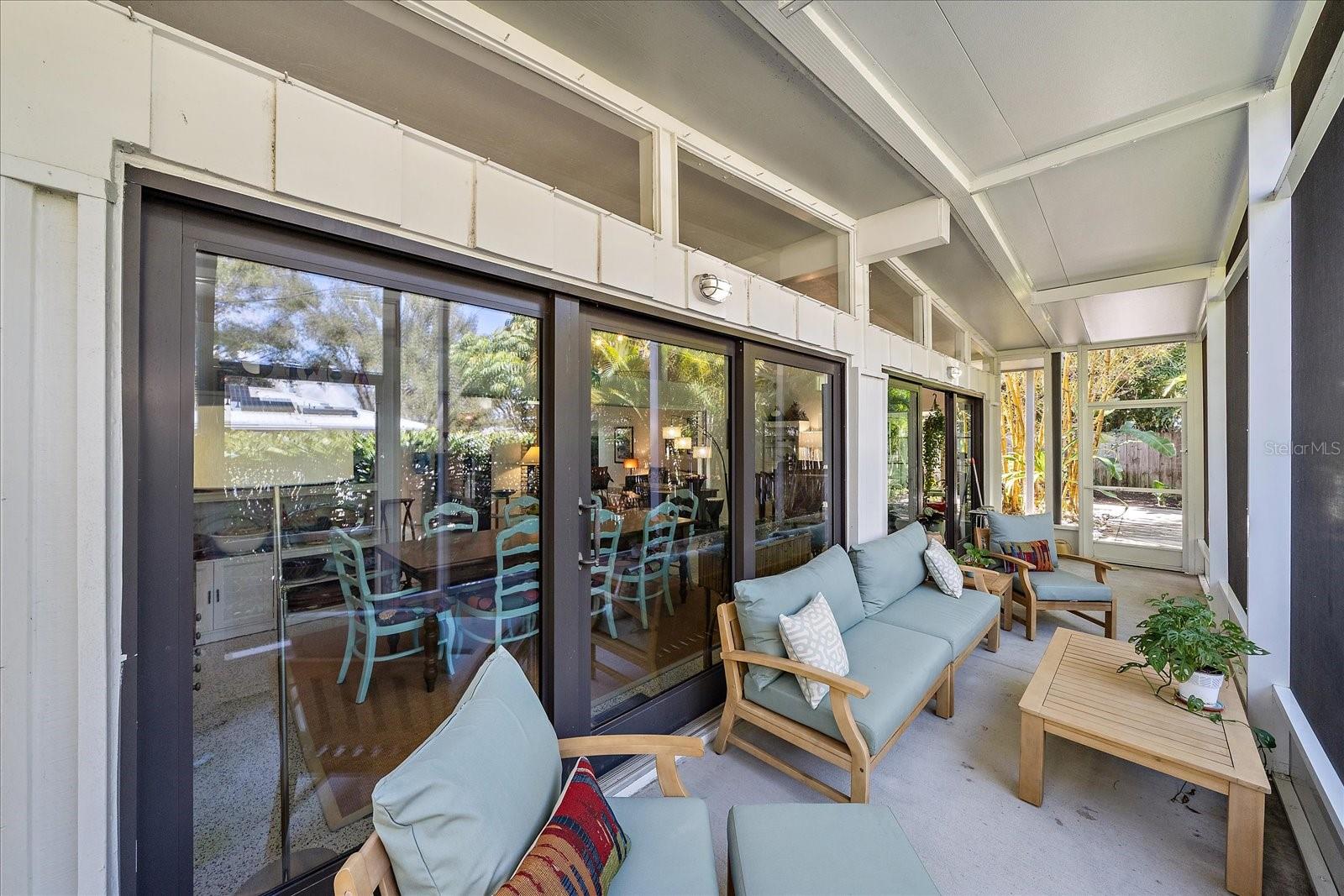 Image 32 of 35 For 2715 Valencia Drive