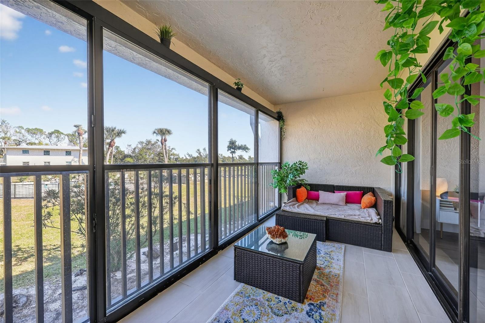 Image 17 of 42 For 3805 Bay Drive 201