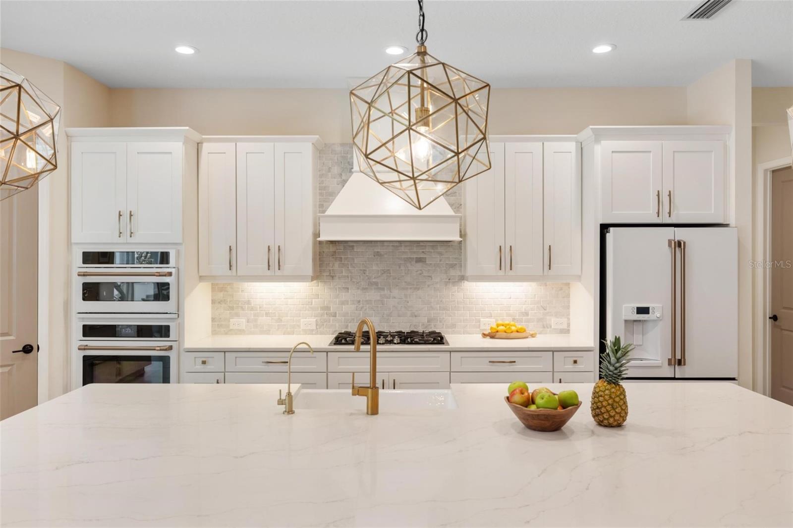 Image 13 of 91 For 12492 Davie Court