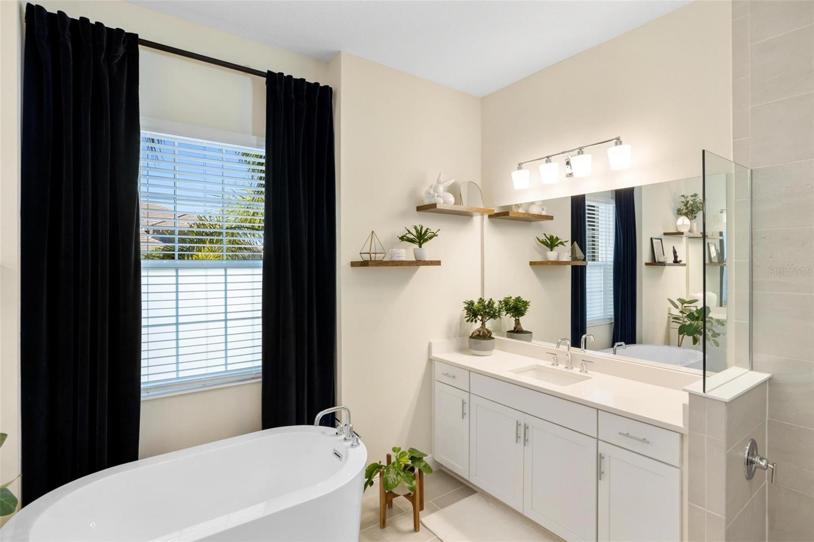 Image 26 of 91 For 12492 Davie Court