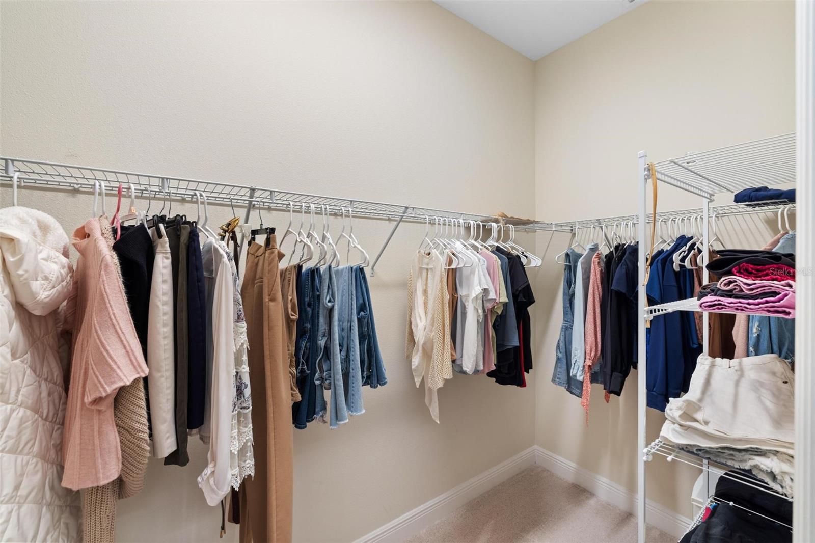 Image 29 of 91 For 12492 Davie Court