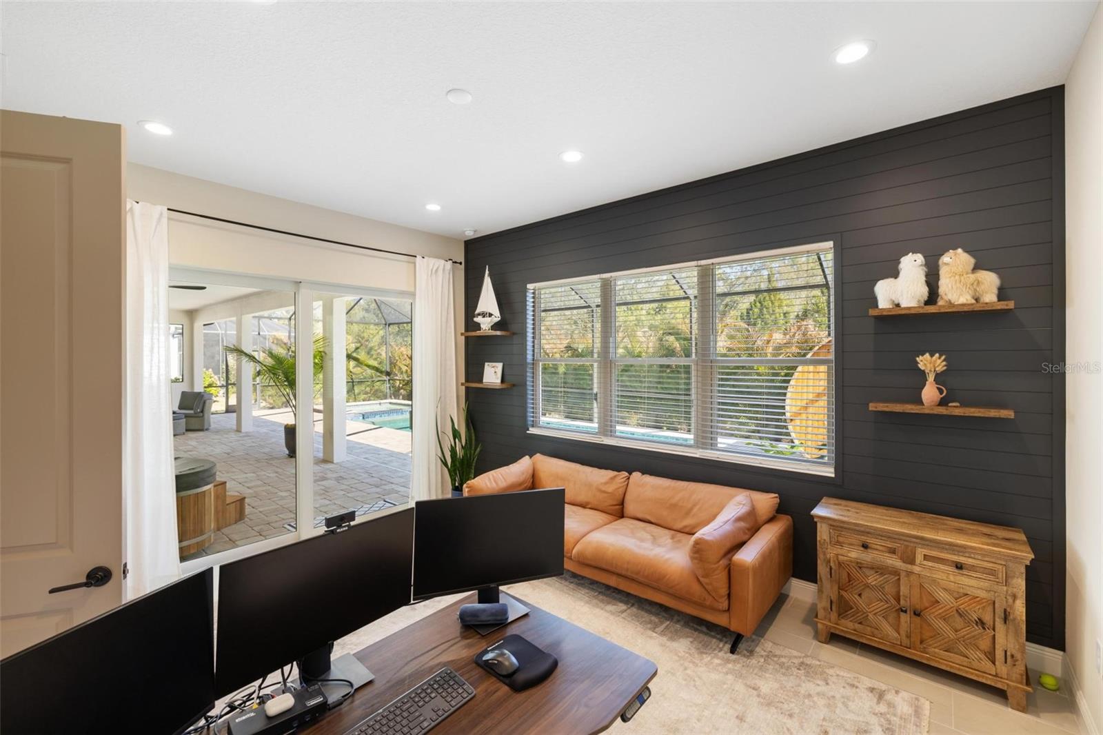 Image 34 of 91 For 12492 Davie Court