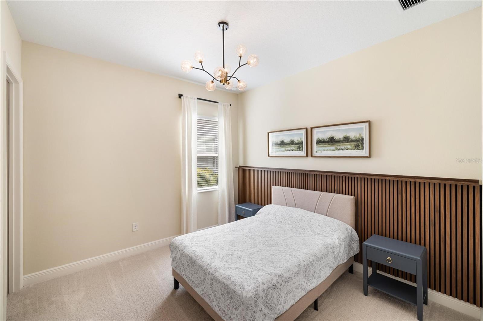 Image 43 of 91 For 12492 Davie Court