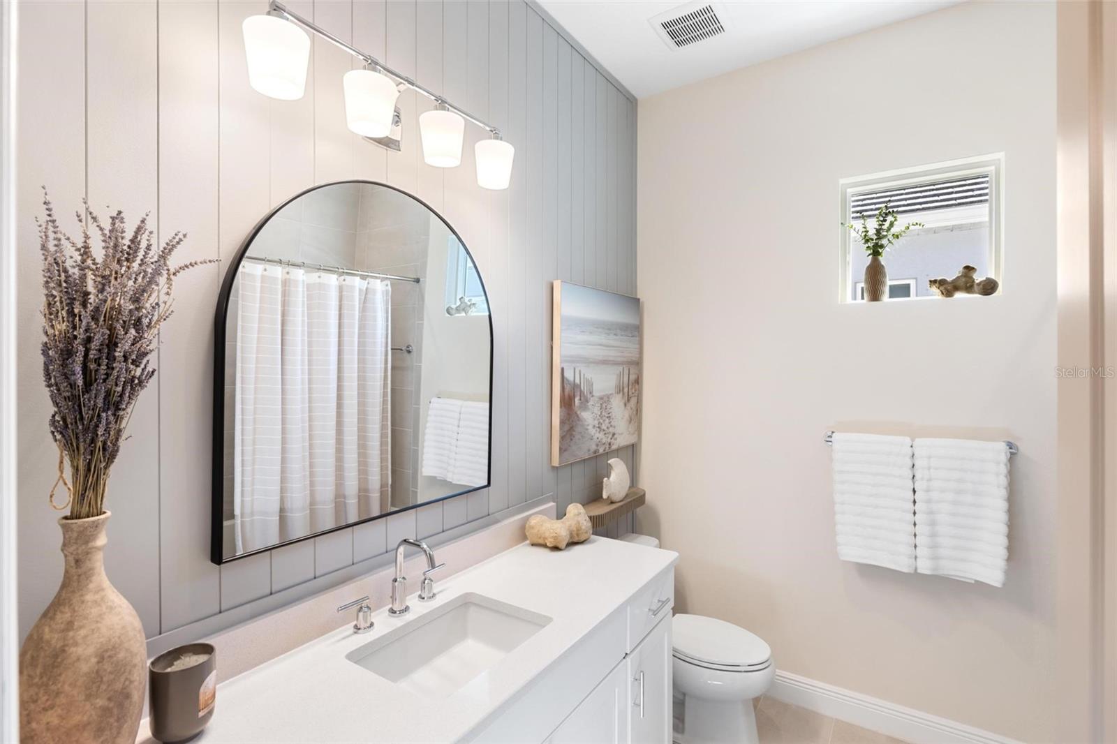 Image 45 of 91 For 12492 Davie Court