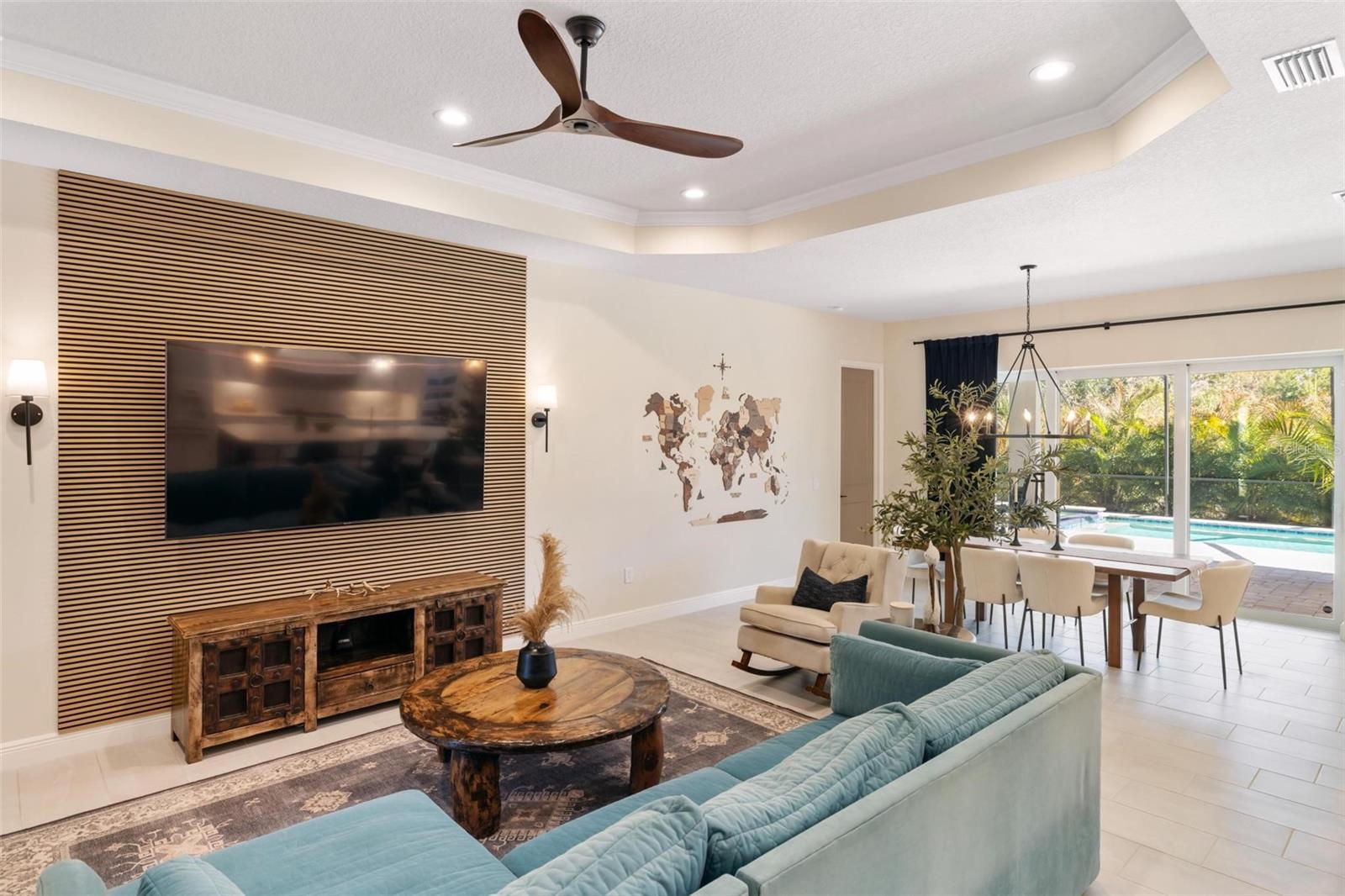 Image 5 of 91 For 12492 Davie Court