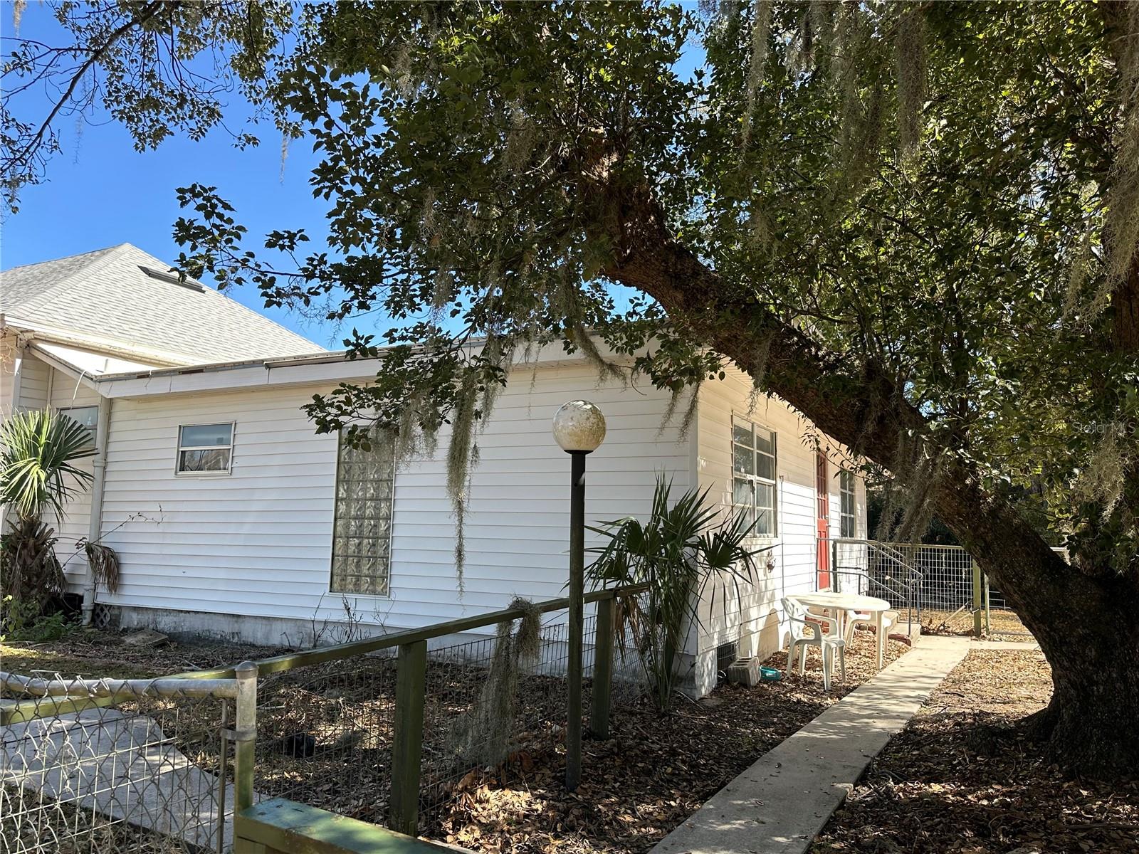 Image 10 of 46 For 513 Main Street