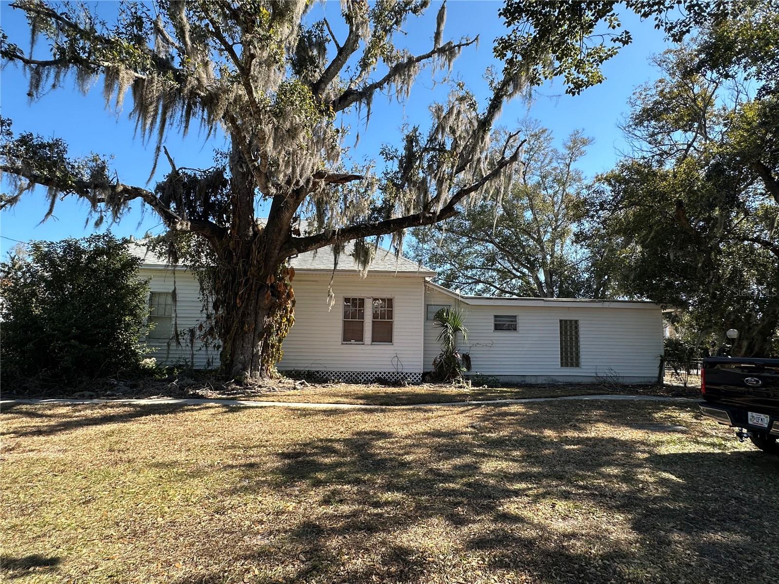 Image 18 of 46 For 513 Main Street