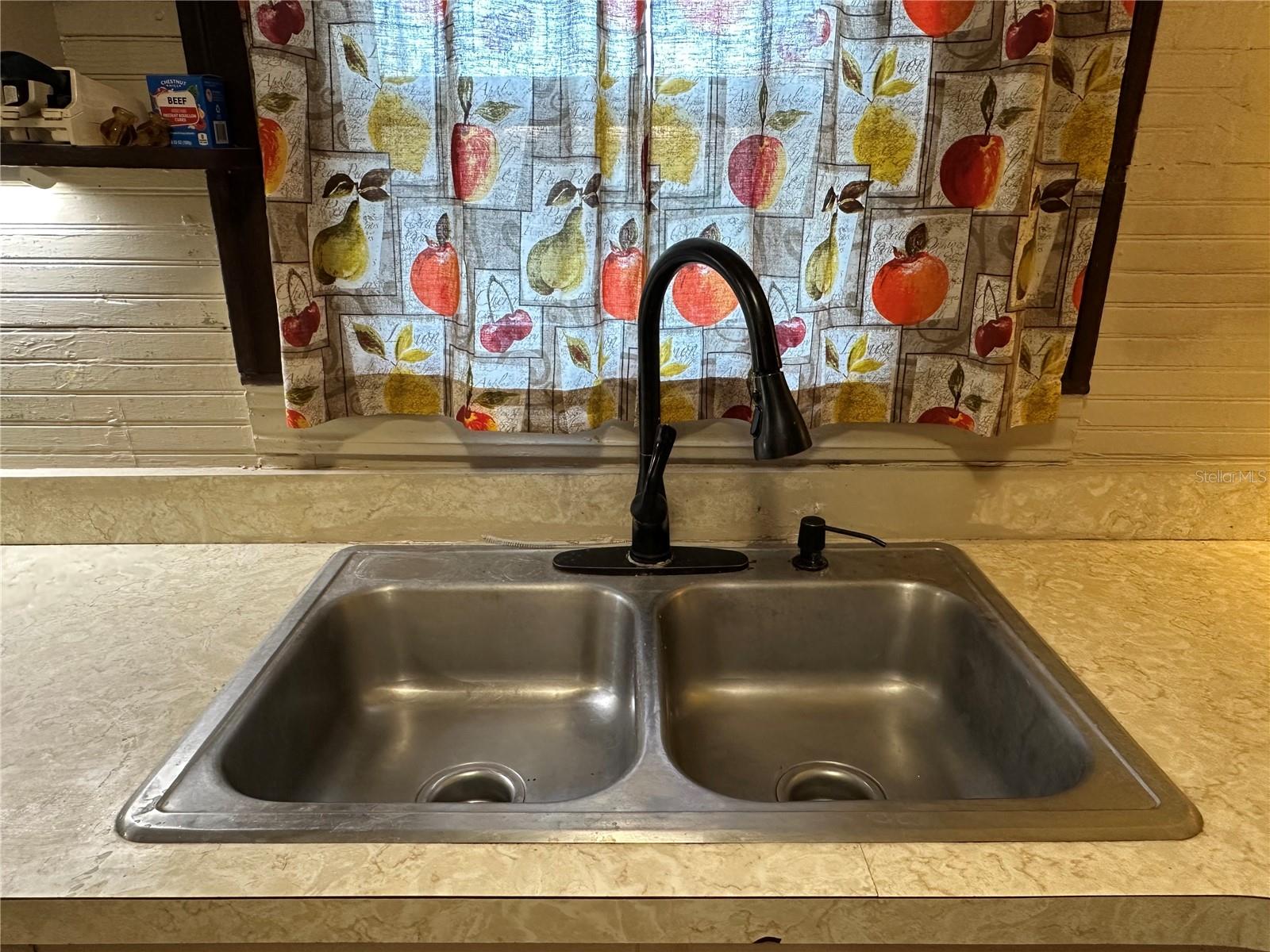 Image 29 of 46 For 513 Main Street