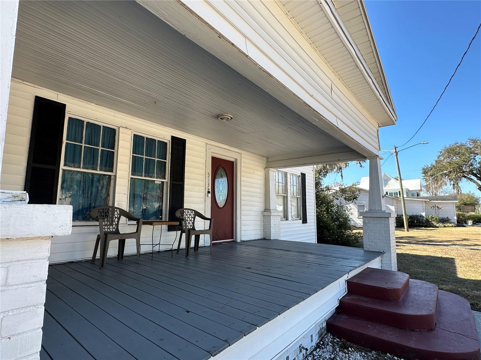 Image 4 of 46 For 513 Main Street