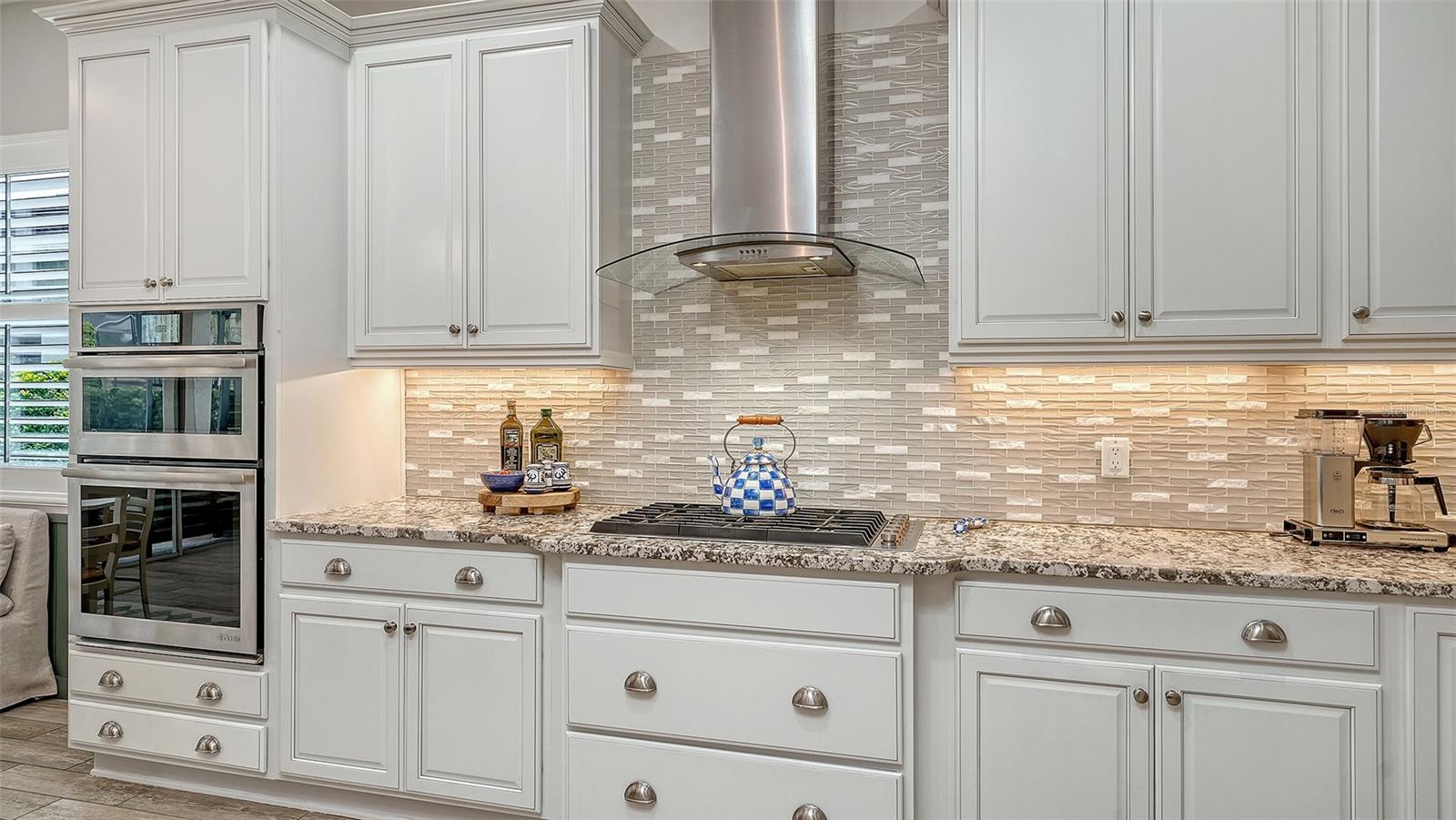 Image 14 of 52 For 4209 5th Avenue Ne