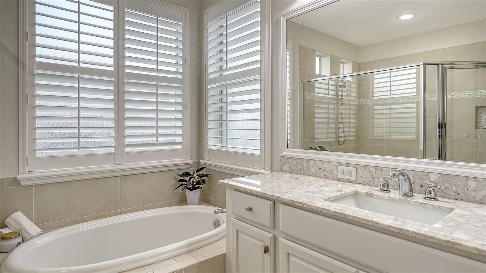 Image 26 of 52 For 4209 5th Avenue Ne