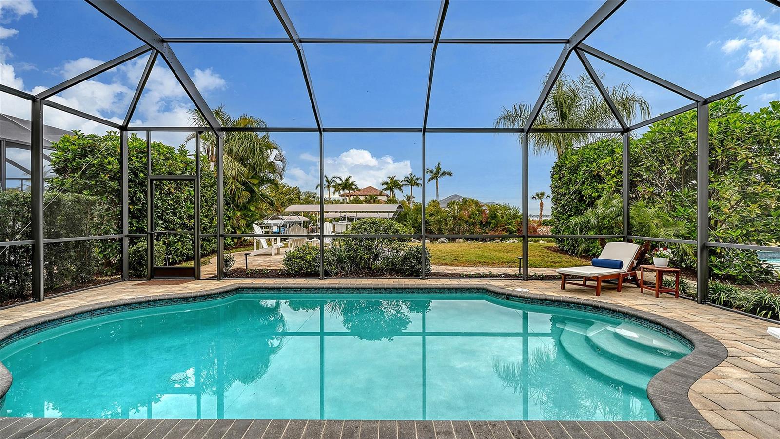 Image 39 of 52 For 4209 5th Avenue Ne