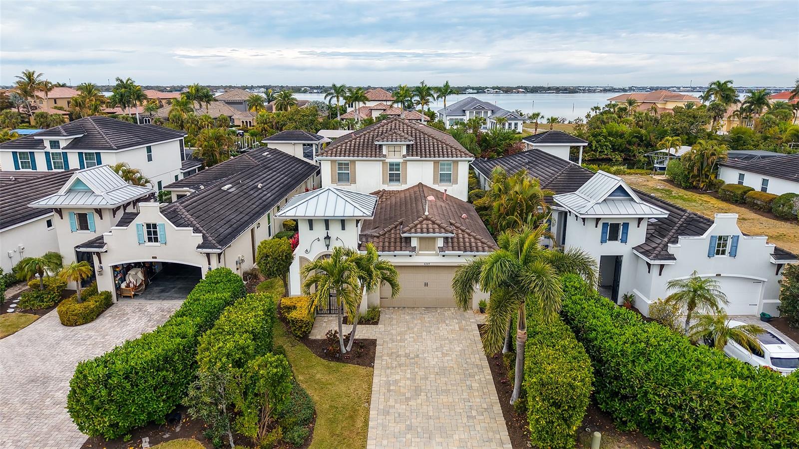 Image 45 of 52 For 4209 5th Avenue Ne