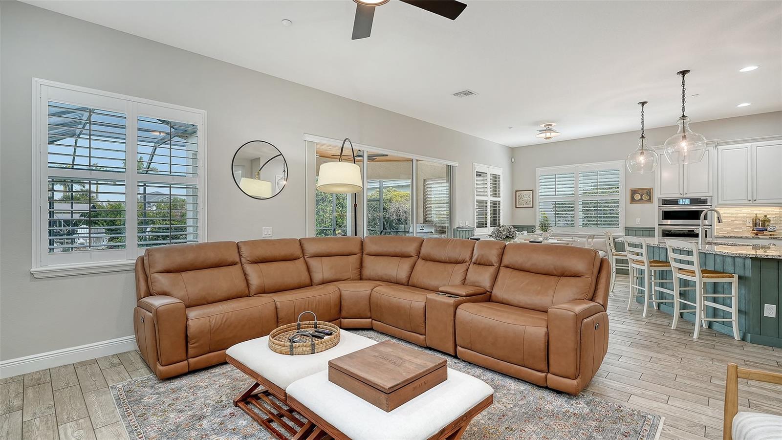 Image 8 of 52 For 4209 5th Avenue Ne