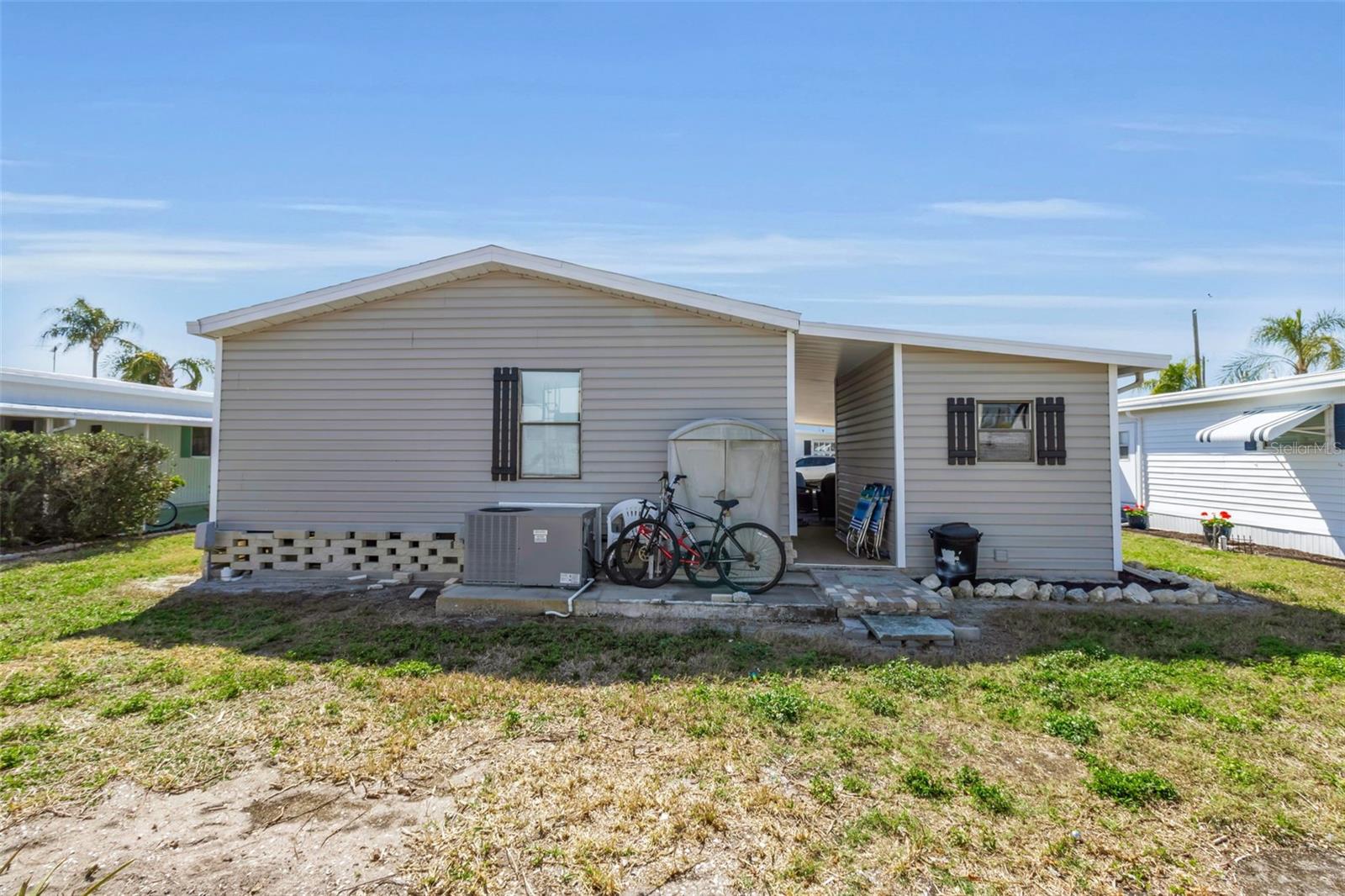 Image 11 of 69 For 10315 Cortez Road W 26j