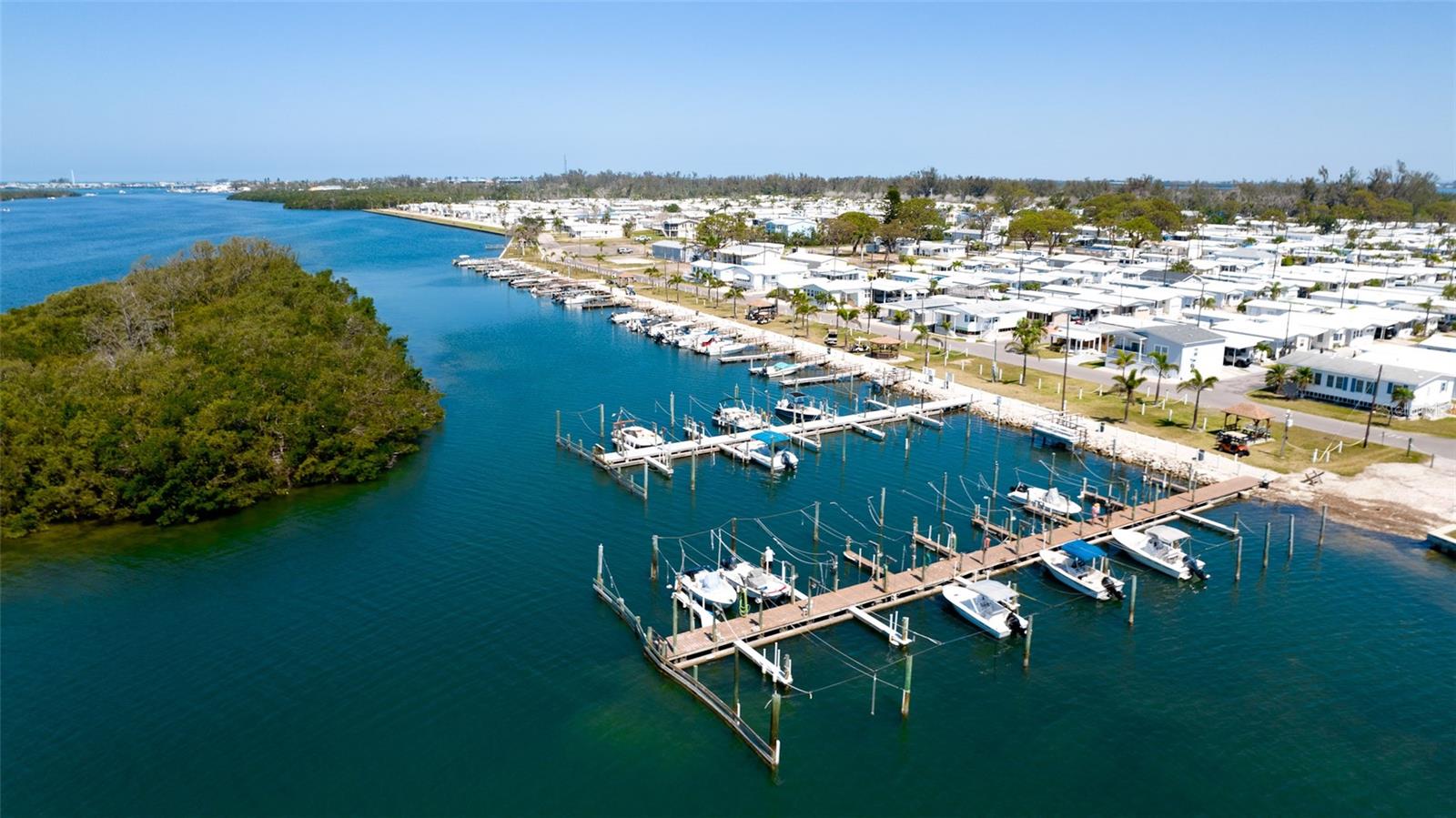 Image 43 of 69 For 10315 Cortez Road W 26j