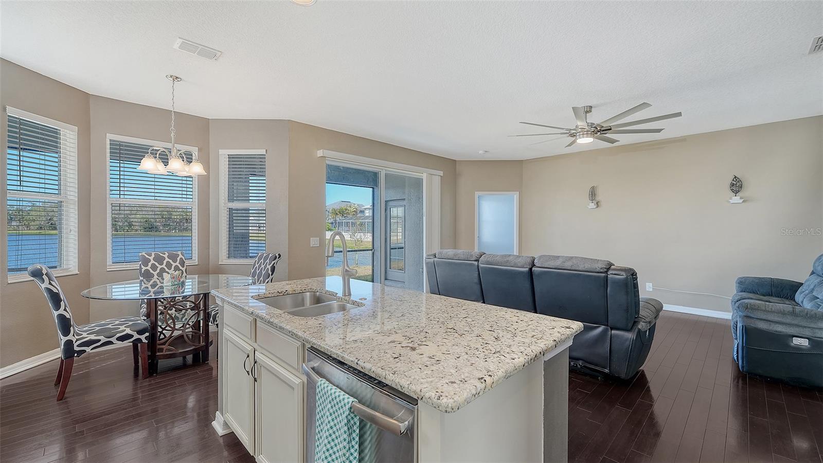 Image 14 of 52 For 5914 53rd Lane E