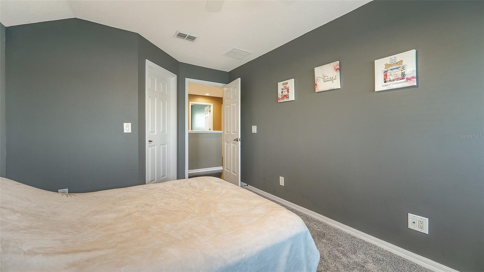 Image 31 of 52 For 5914 53rd Lane E