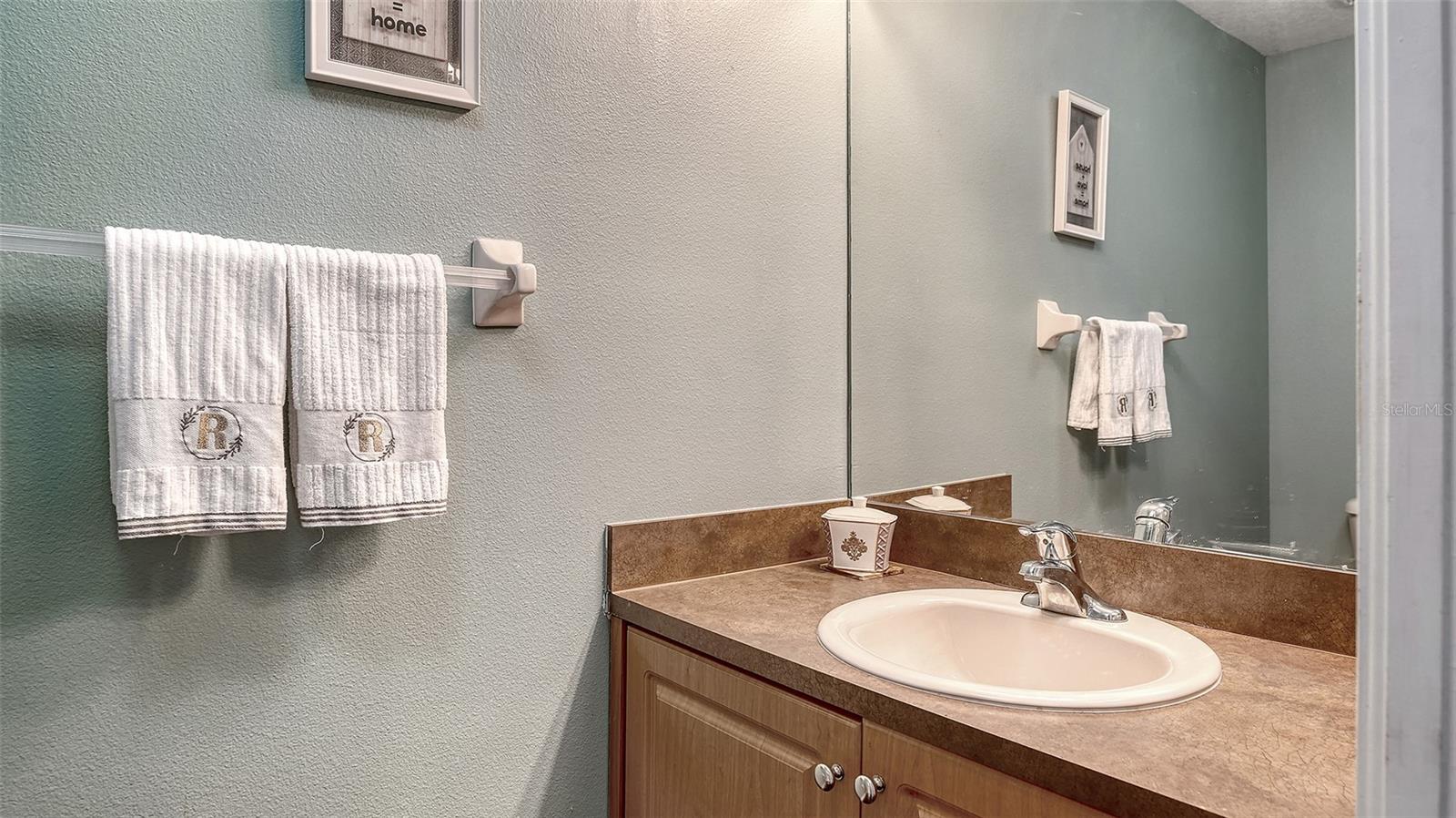 Image 37 of 52 For 5914 53rd Lane E