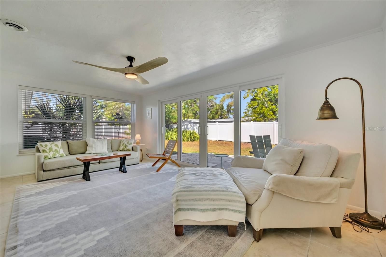 Image 16 of 35 For 6426 Colonial Drive