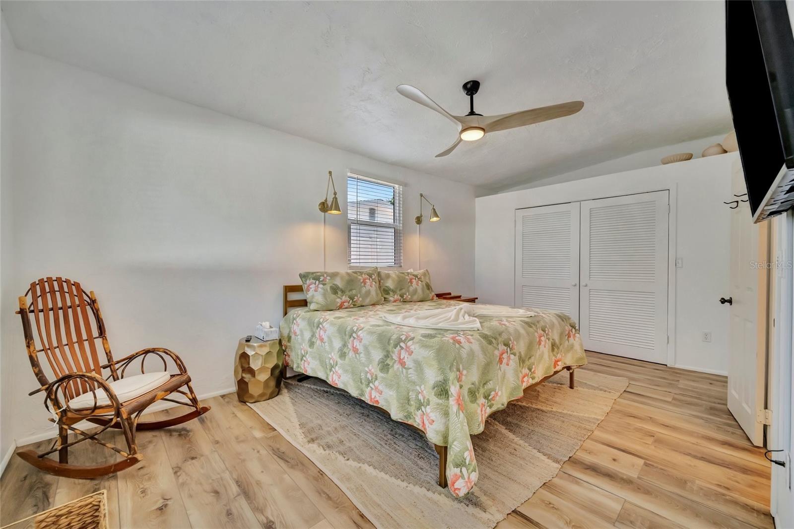 Image 19 of 35 For 6426 Colonial Drive