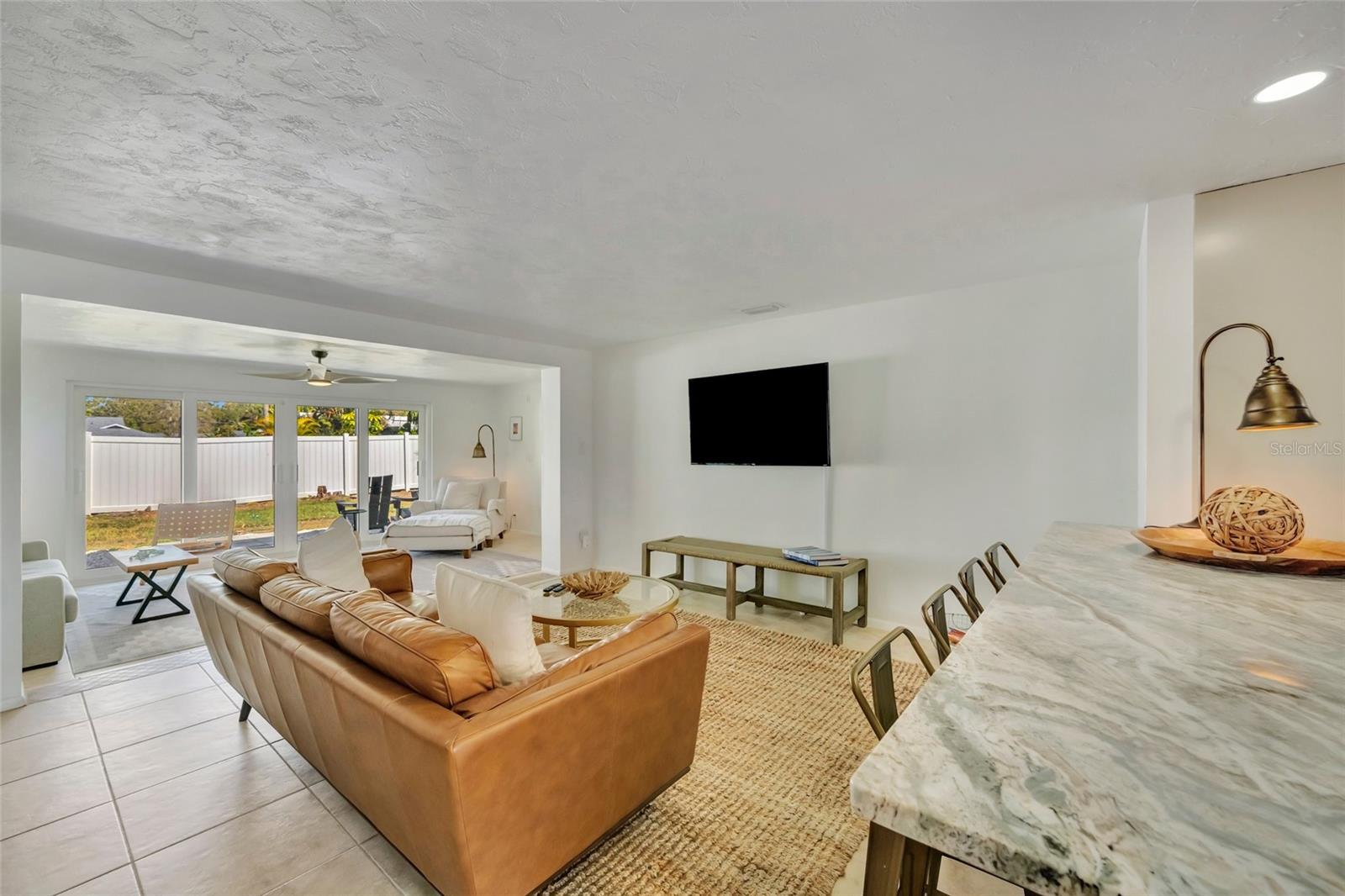 Image 9 of 35 For 6426 Colonial Drive